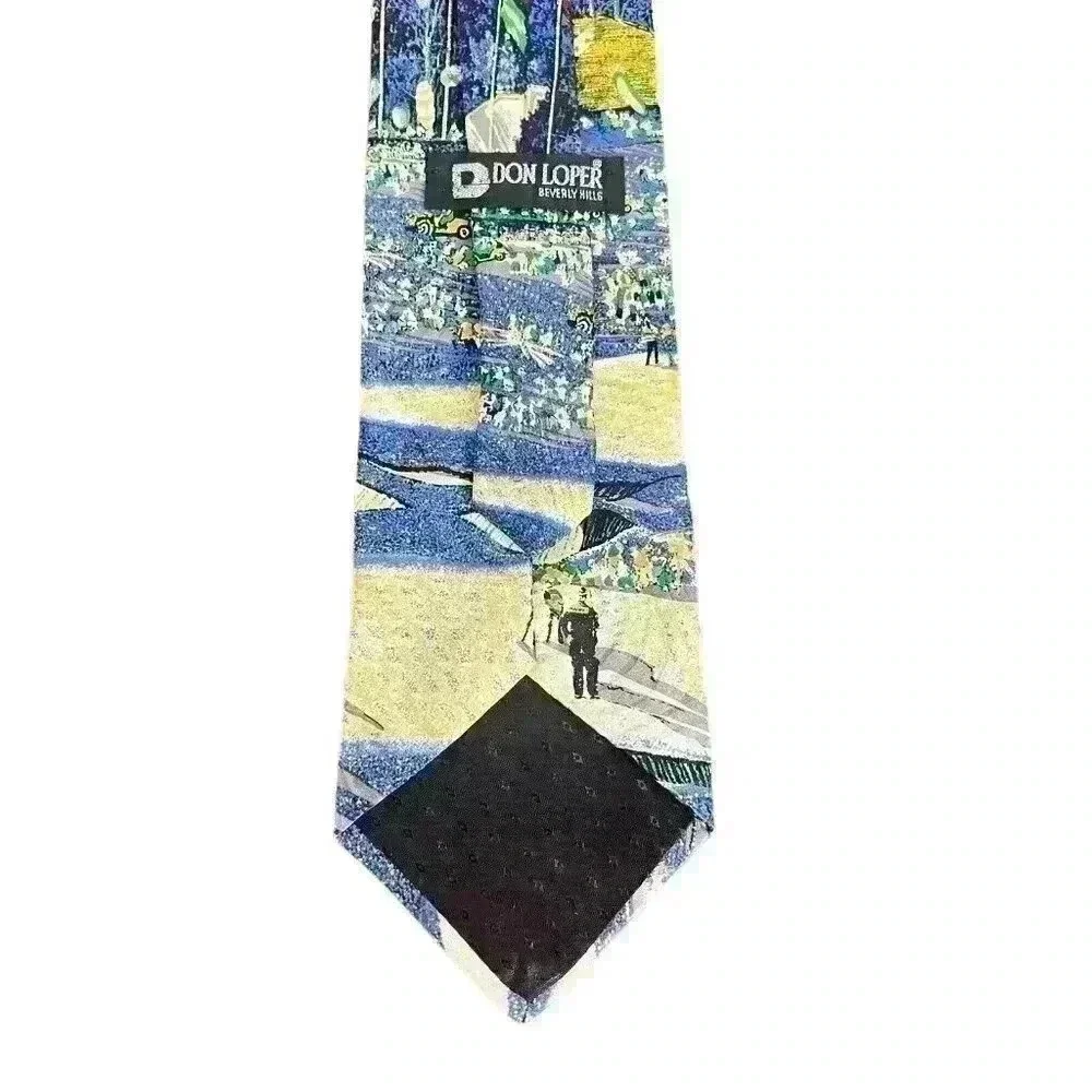 DON LOPER Men’s‎ 100% Silk Tie Necktie Golf Scene Golfing 4” Wide